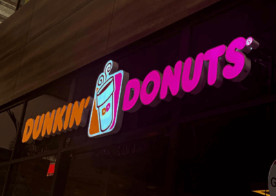 Letras Volumétricas Dunkin Donuts - Arteneon